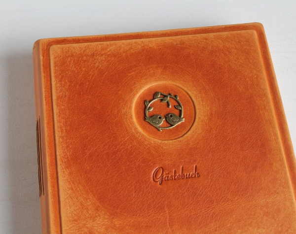 Gästebuch - Album "Familie", im Vintage Look, cognacbraun, groß